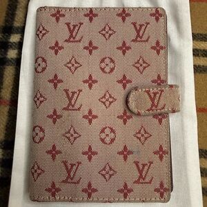 Louis Vuitton Mini Lin Passport Agenda PM